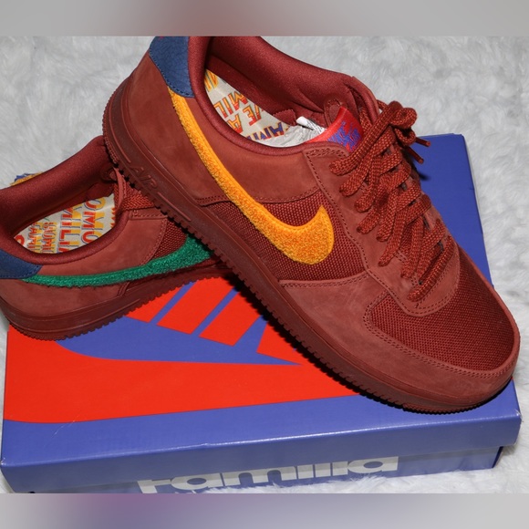 Nike Air Force 1 Low 'La Familia’ Red SP DV5153-600 Mens Size 11 Women’s 12.5 - Picture 6 of 16